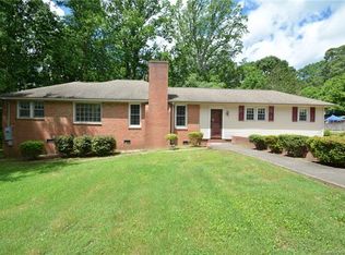 2711 Mountain Island Hwy, Mount Holly, NC 28120