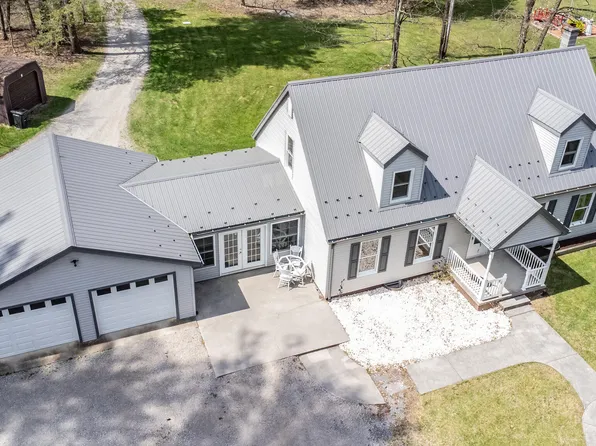 2616 Rauchtown Rd, Jersey Shore, PA 17740