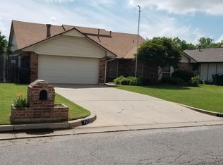 11220 Windmill Rd, Oklahoma City, OK 73162