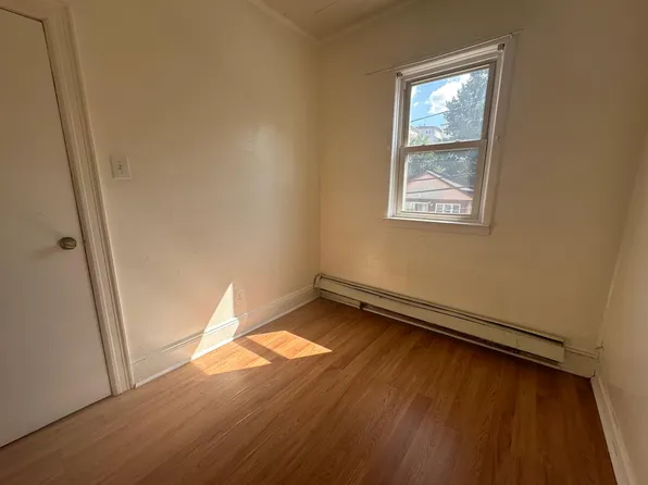 329 Columbia Ave Floor 2, Jersey City, NJ 07307