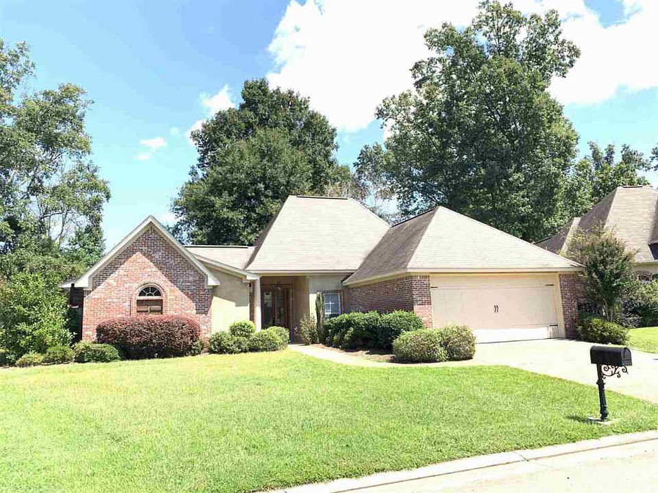 1st image of 144 W Pinebrook Dr