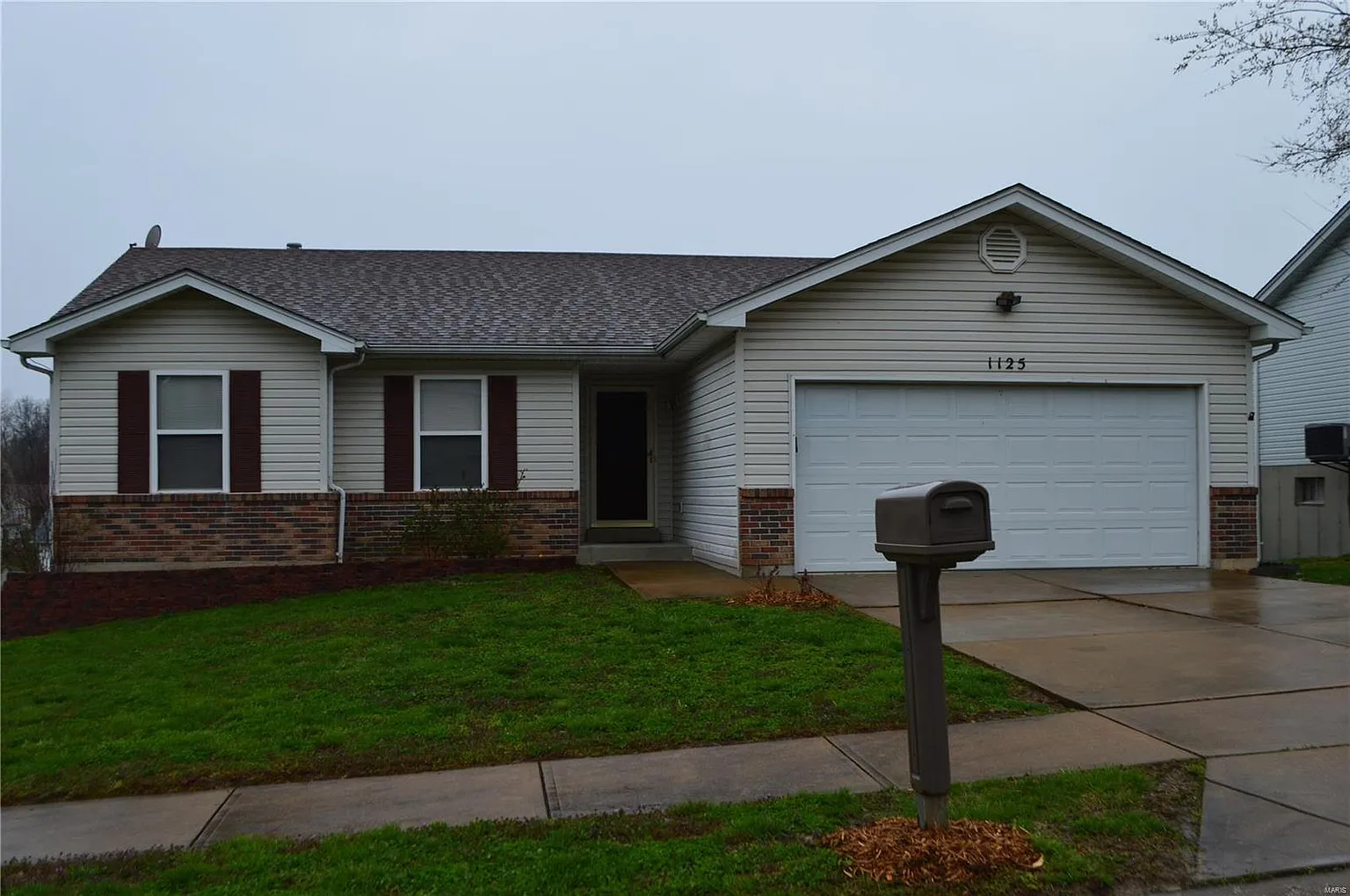 1125 Valentine St photo 1