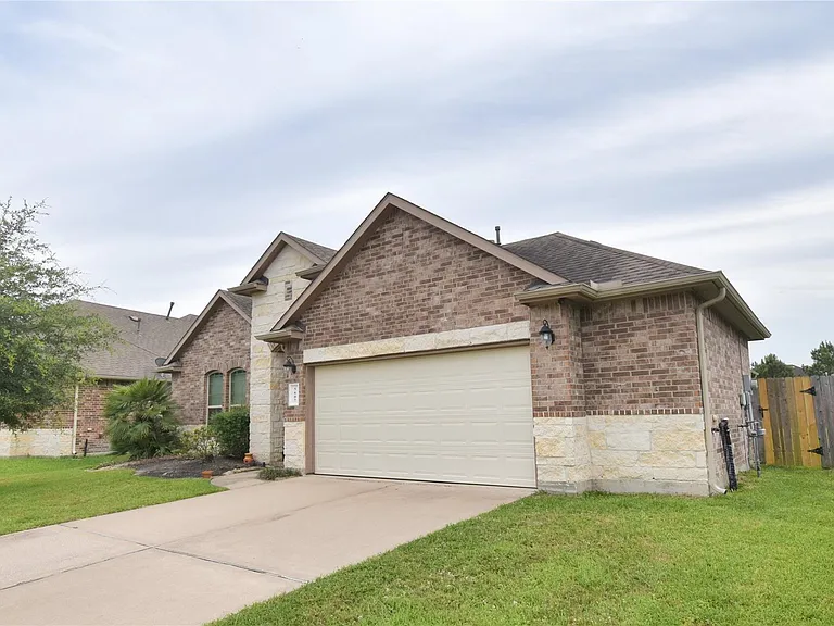 5607 S Denham Ridge Ln — Photo 2