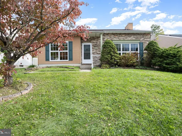 9017 Perryvale Rd, Nottingham, MD 21236