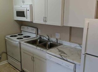 2140 Barclay St #302, Saint Paul, MN 55109