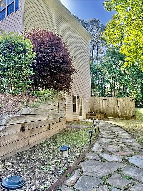 Building Photo - 2055 Township Dr