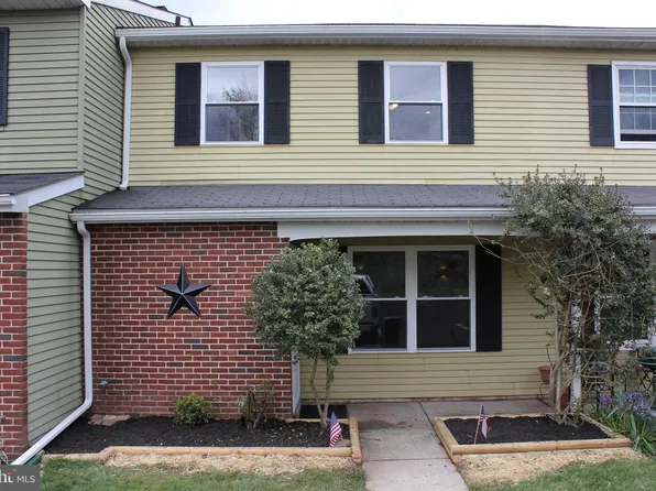 275 Washington Sq, Telford, PA 18969