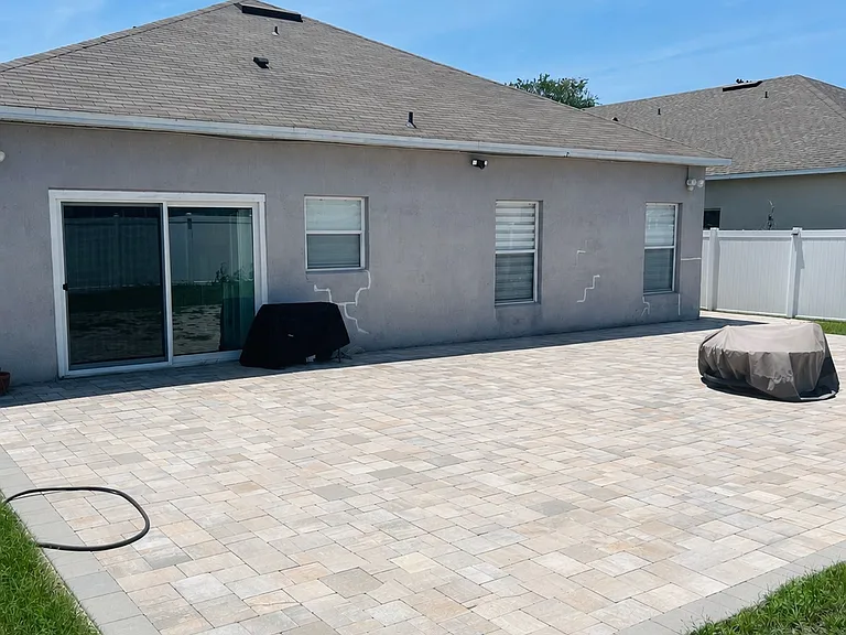 7780 Newlan Dr — Photo 3