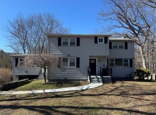 117 Weldon Rd, Lake Hopatcong, NJ 07849