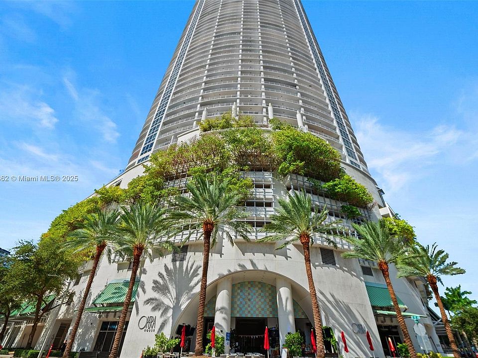1st image of 1750 N Bayshore Dr APT 1705
