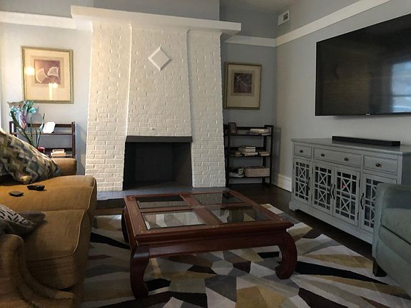 3rd image of 7708 N Ashland Ave APT 1