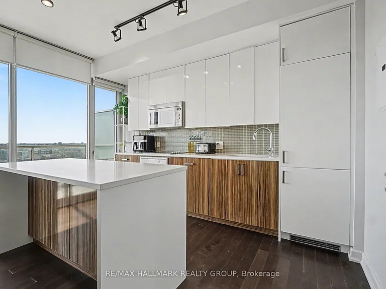 300 Lisgar St #1208 — Photo 5