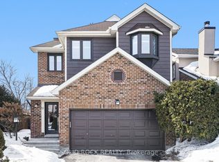 51 Pemberton Cres, Ottawa, ON K2G 4Y9