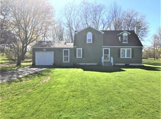 6613 Ontario Center Rd, Ontario, NY 14519