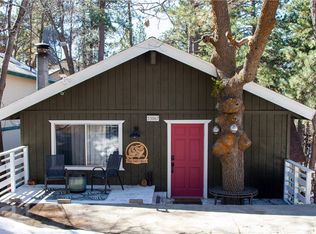 33067 Robin Ln, Arrowbear Lake, CA 92382