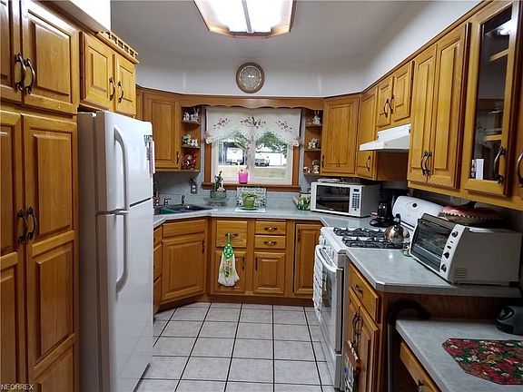 4th image of 337 Mackey Dr