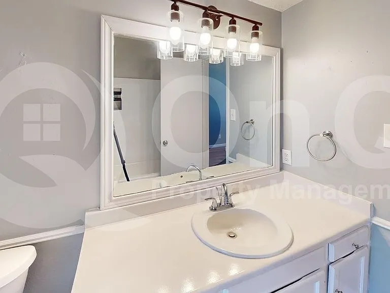 8108 Foxfire Ln #B — Photo 10