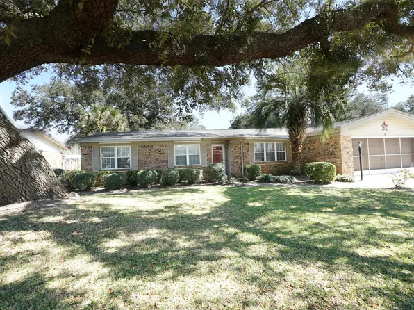 108 Alan A Dale Dr, Niceville, FL 32578