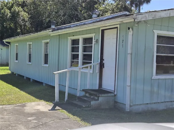 171 N Putnam Grove Rd, Oak Hill, FL 32759