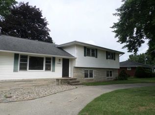 55861 Kathryn Dr, Elkhart, IN 46514
