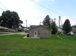 306 W Walnut St, Farmersville, OH 45325