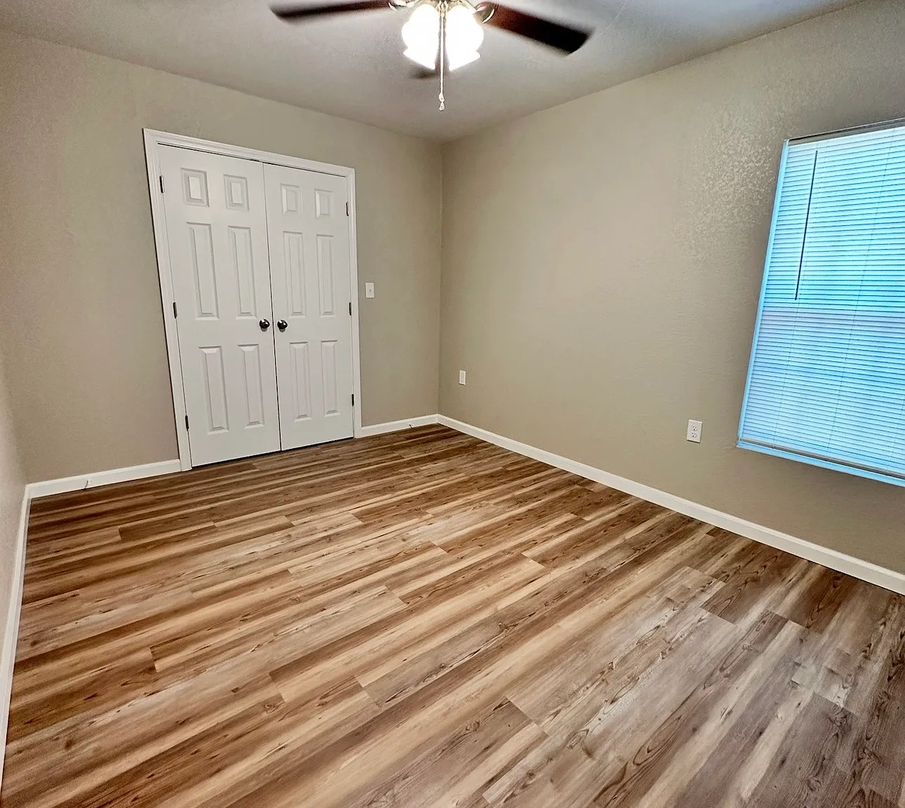 3 bed, 1100 sqft, $1,450 — Photo 4