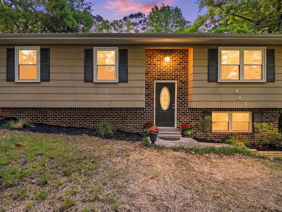 1st image of 463 Heritage Hills Cir NE