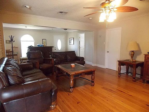 2nd image of 17041 Field Ave
