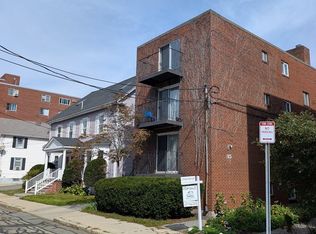 33 Homer Ave #7, Cambridge, MA 02138