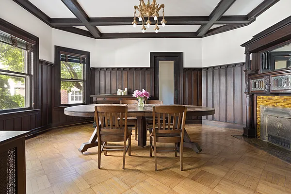 Sold by Compass | media 4