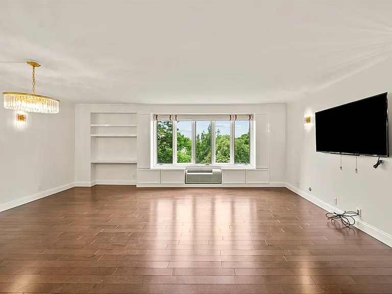 19 Chauncy St #4B — Photo 2