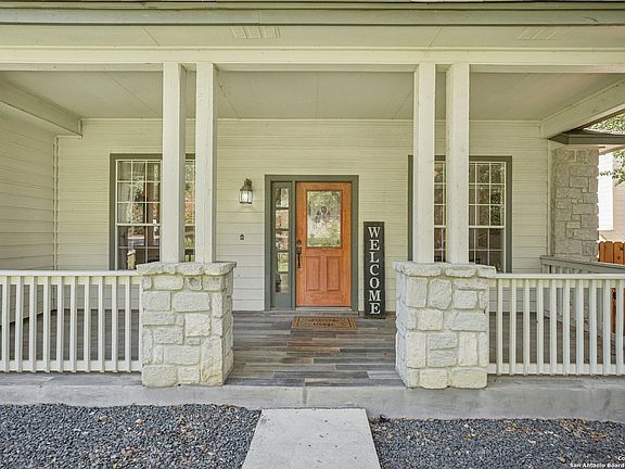 4th image of 3406 Blackstone Run