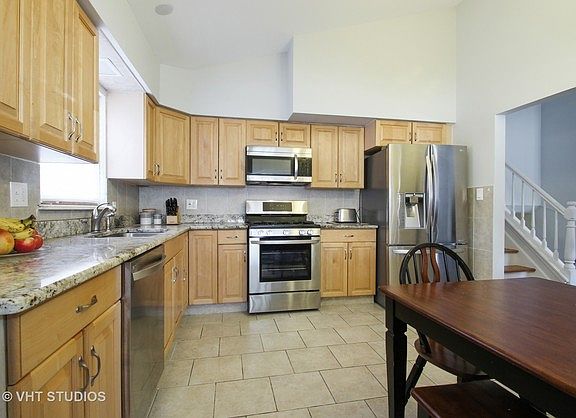 5th image of 5217 Jarvis Ave