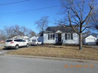 1262 S Ellsworth Ave, Marshall, MO 65340