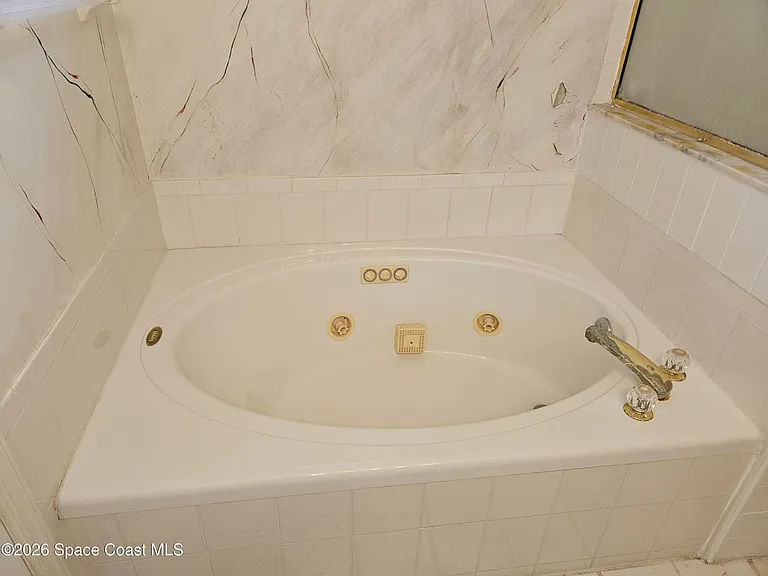 1250 Winding Meadows Rd — Photo 5