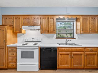 111 Ralph's Dr, Lansing, KS 66043