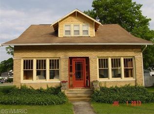 301 W Delaware St, Decatur, MI 49045