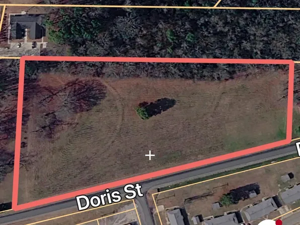 Doris St, Boaz, AL 35957