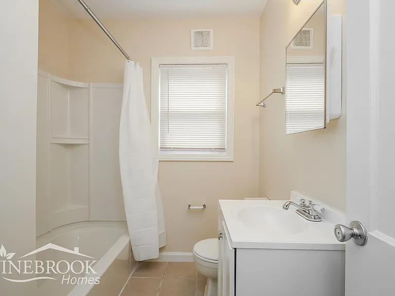 3998 Hamblen Dr — Photo 15