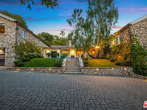 422 Parkwood Dr, Los Angeles, CA 90077