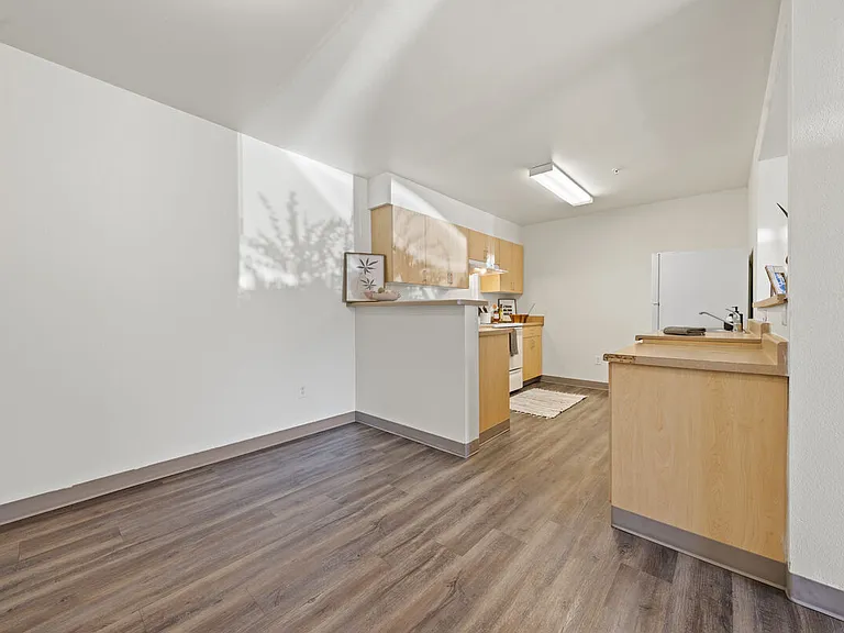 Heron Creek Apartments — Photo 17