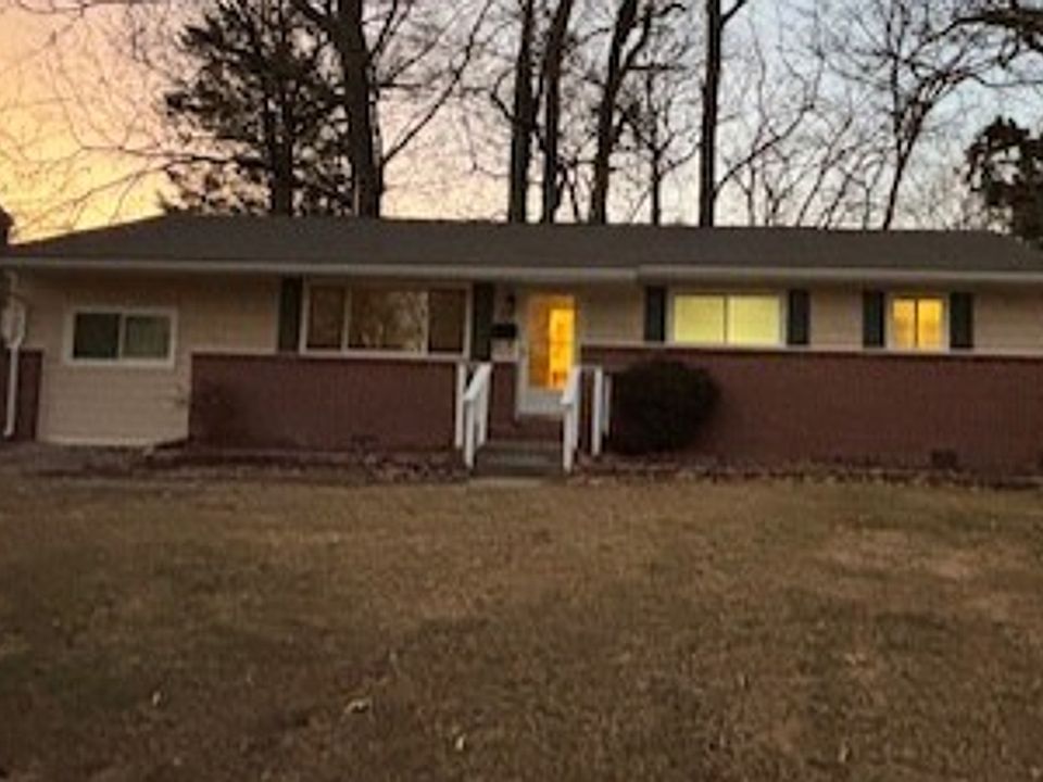 1st image of 317 Barcelona Ln
