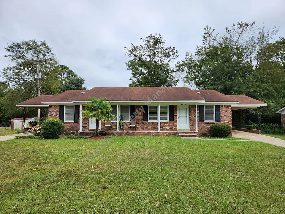 1204 Hazelwood Rd