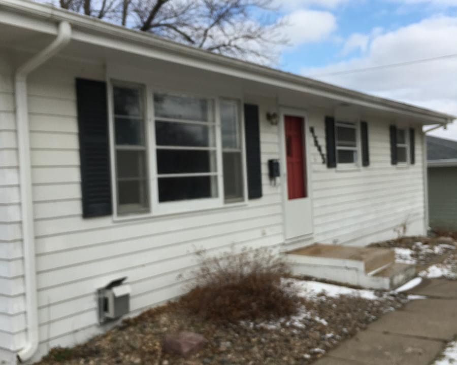 1st image of 4645 N 94th St