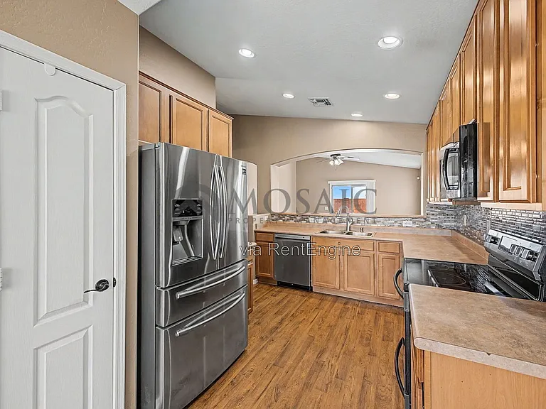 272 W Settlers Trl — Photo 11
