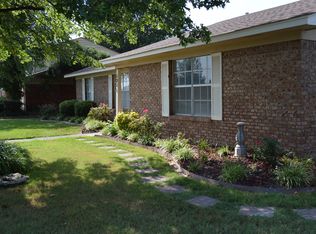 1211 E 21st St, Stuttgart, AR 72160