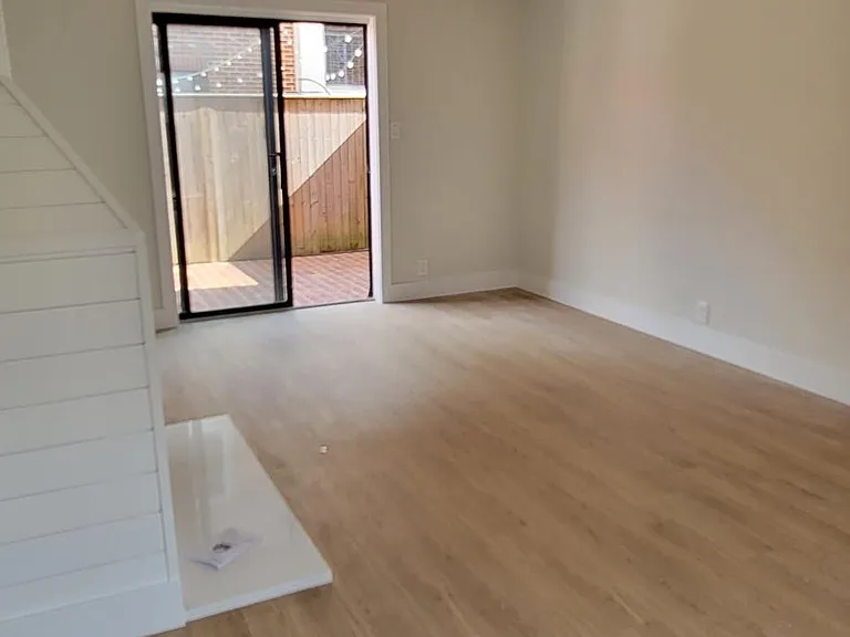 1070 Thomas Jefferson St NW #203 — Photo 12