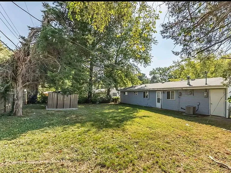 9207 Bataan Dr — Photo 9