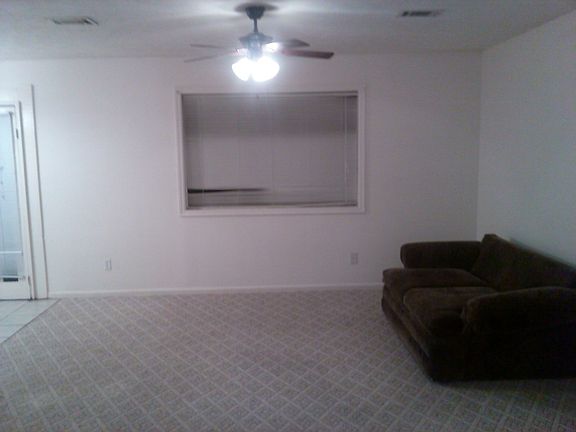 3rd image of 538 Post Oak Rd