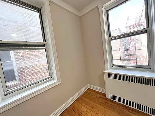 Rented by Premier One Realty LLC | media 7